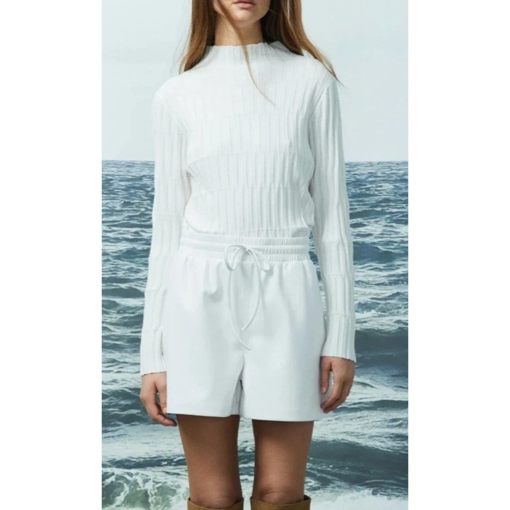 Melissa Nepton Stony Vegan Leather Soft Pull-On Shorts – Ivory,‎ Size M